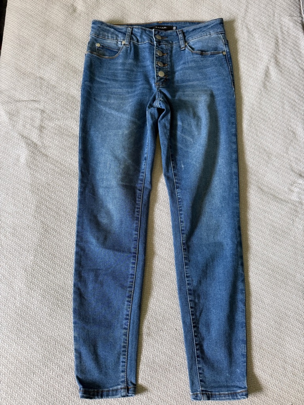 TAHARI Kelly  Mid-Rise Jeans Women's Size 6-28 Medium Blue Denim Button-Fly